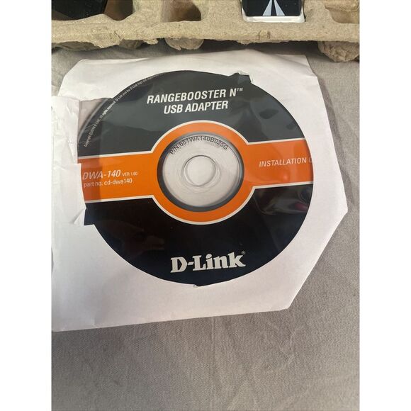 D-link DWA-140 RangeBooster N300 USB Adapter Wifi Internet Wireless Extender - Picture 2 of 8